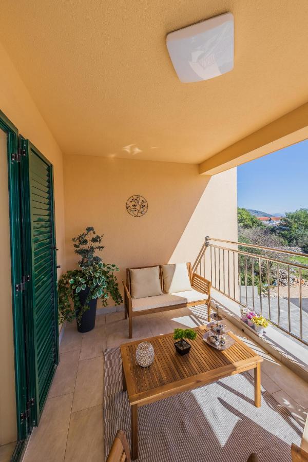 Ivana Apartment Trogir Exteriör bild