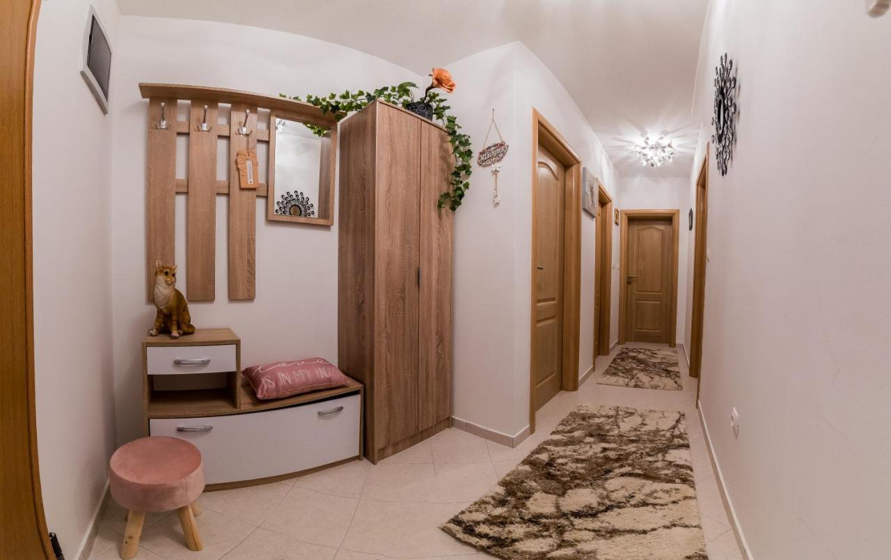 Ivana Apartment Trogir Exteriör bild