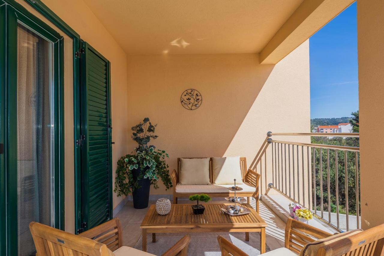 Ivana Apartment Trogir Exteriör bild